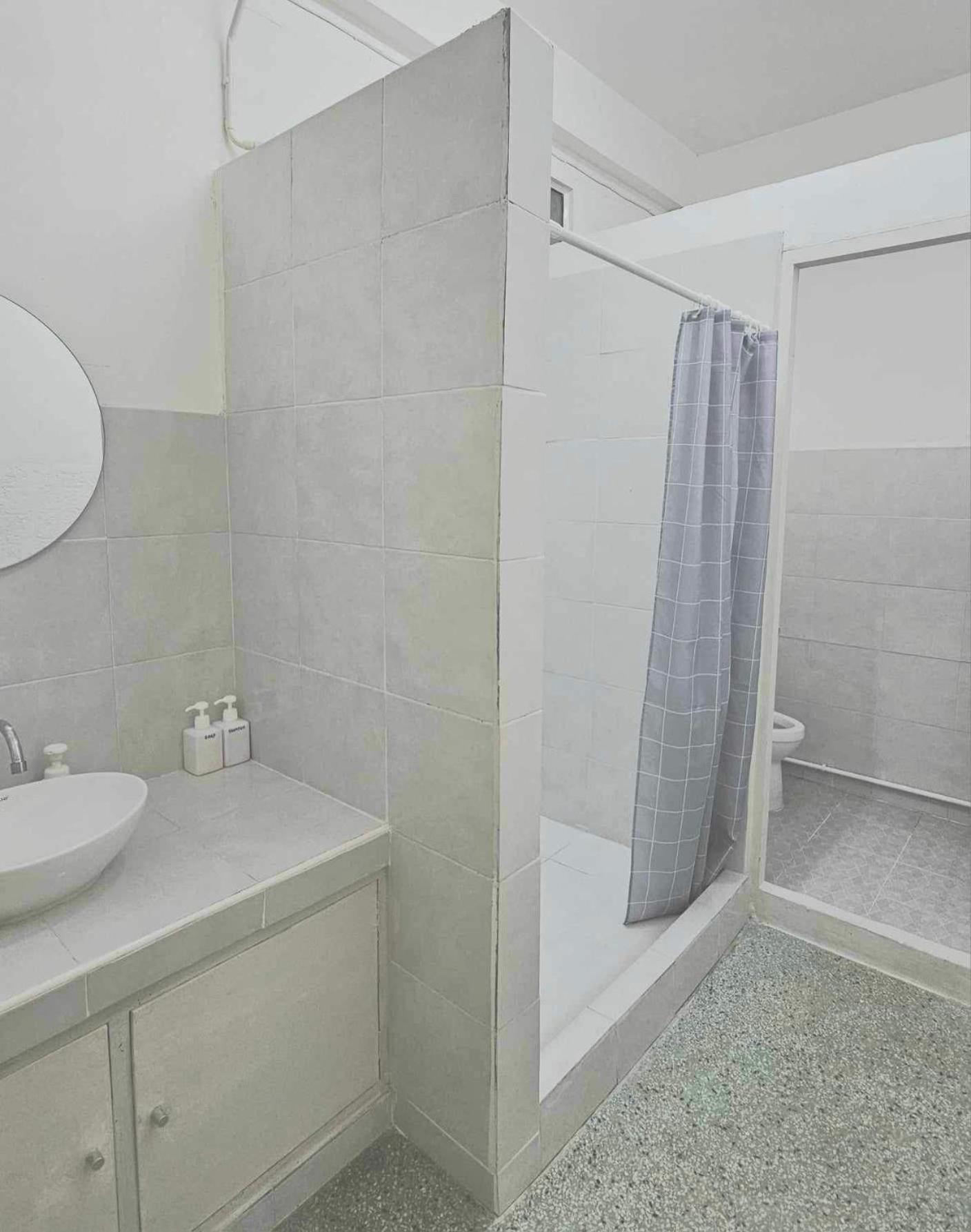 W District Guesthouse بانكوك المظهر الخارجي الصورة