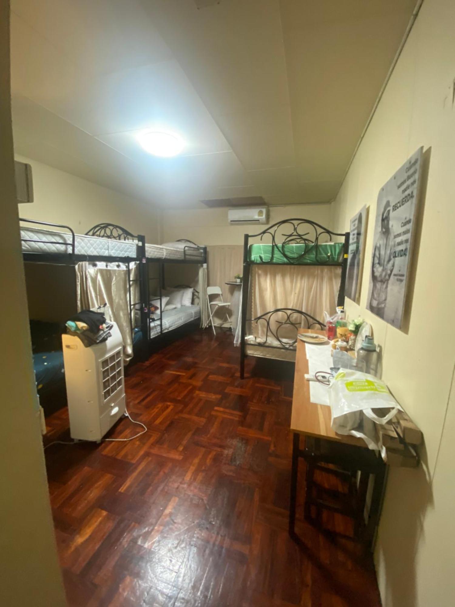 W District Guesthouse بانكوك المظهر الخارجي الصورة